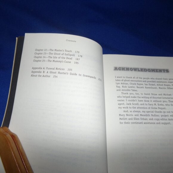 Haunted Cemeteries Large Paperback Book - Vintage - 2010 - Picture 6 of 6